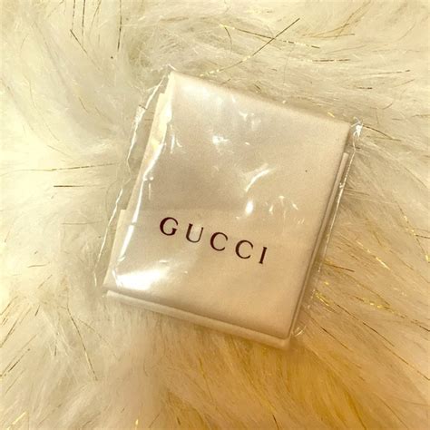 gucci glasses cleaning cloth.